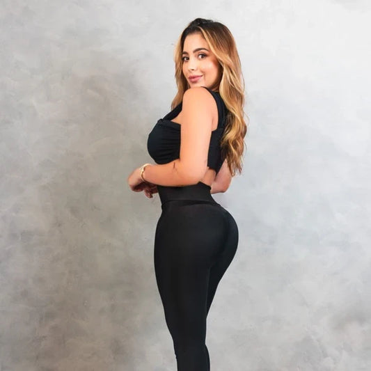 Leggins con faja interna y levanta cola